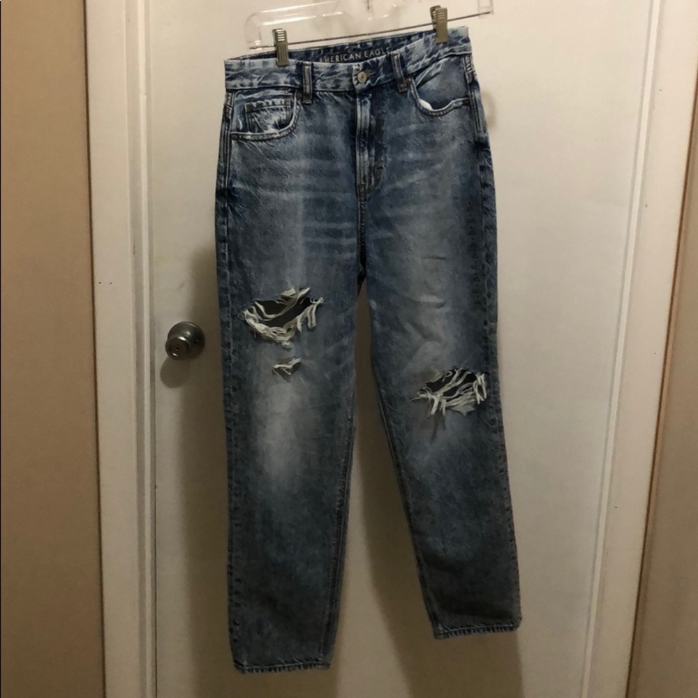 American Eagle Mom Jeans